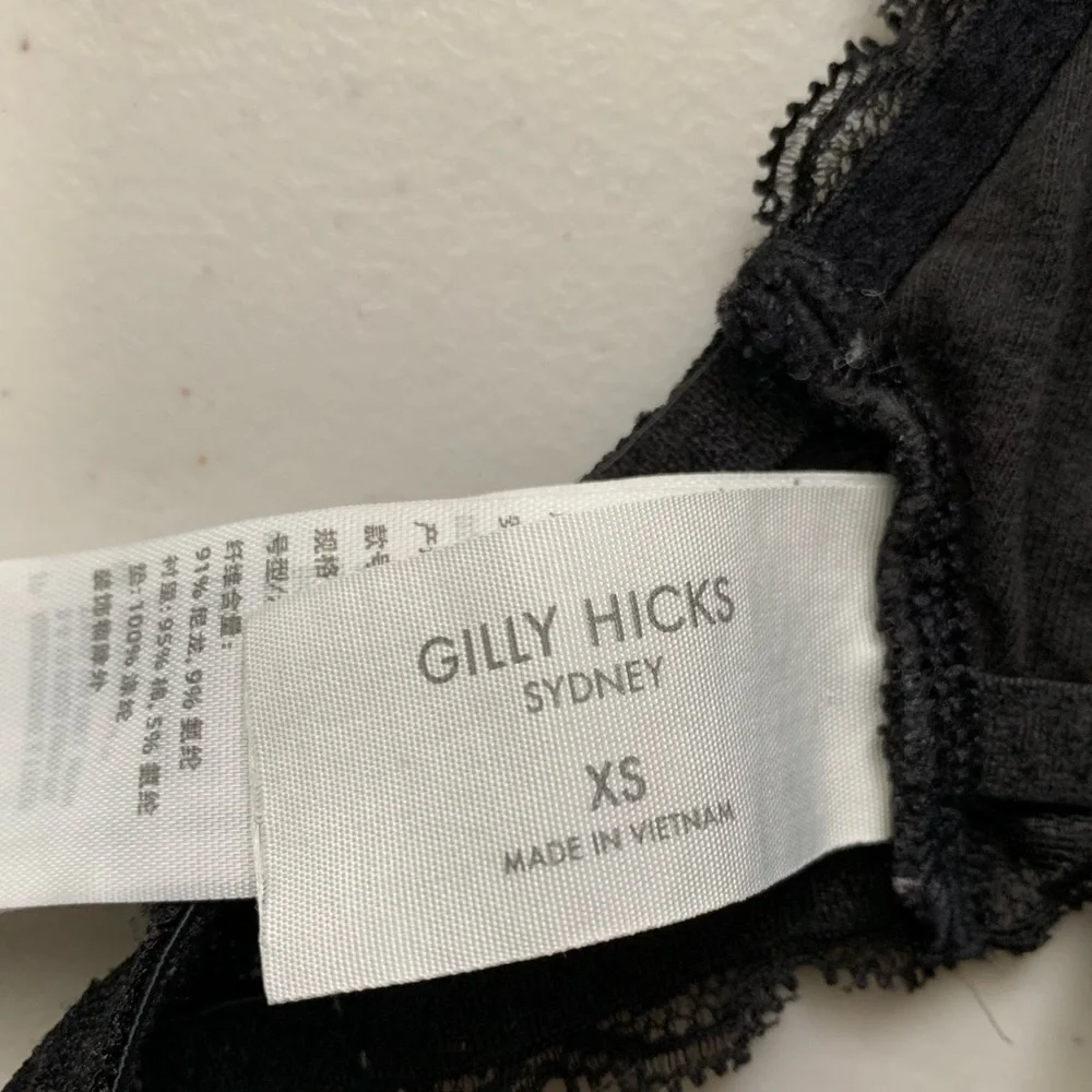 Gilly Hicks Lace Halter Neckline Bralette